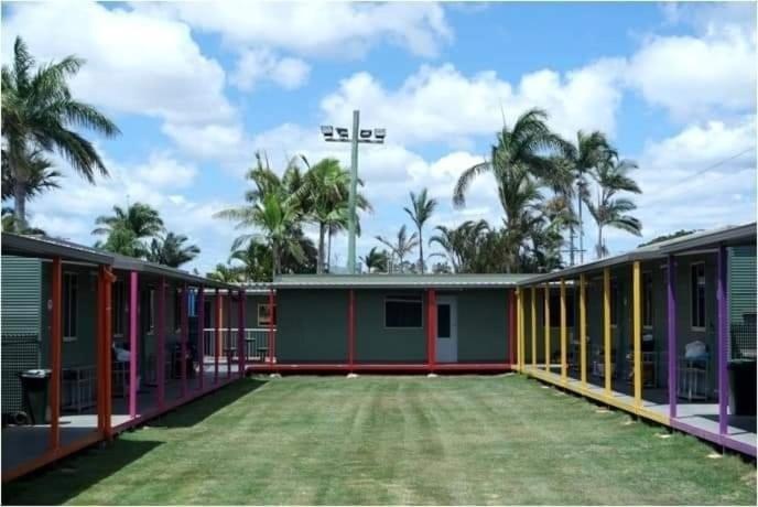 Hostel Palm Tree Backpackers Bundaberg Exterior foto